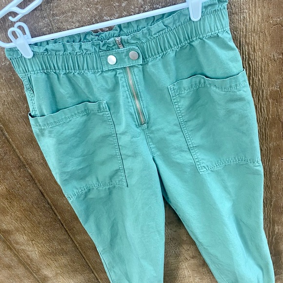 GAP Green High Waisted Utility Cargo Joggers Pants Size 10 Petite - Picture 6 of 8